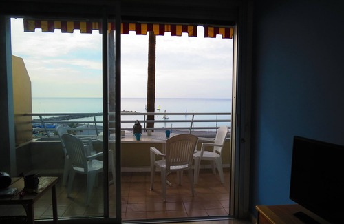 Ventimiglia Appartement | Casa Lea - appartement d'une chambre avec terrasse donnant sur la mer