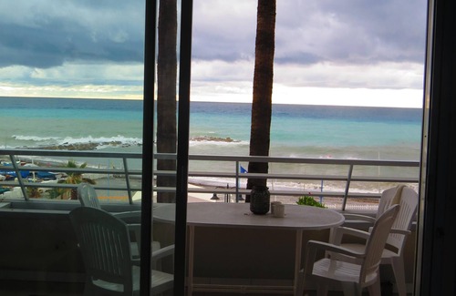 Ventimiglia Appartement | Casa Lea - appartement d'une chambre avec terrasse donnant sur la mer