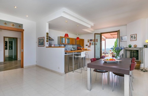 San Donato in Poggio Appartement | Casa Lensi by Interhome