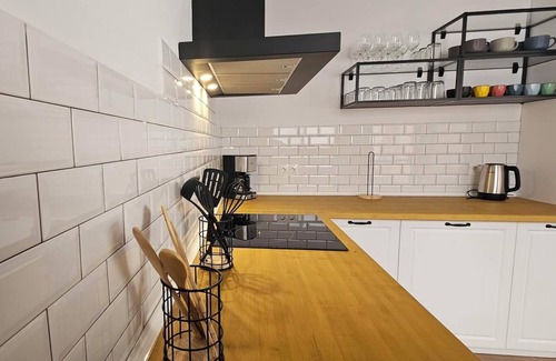 Camarles Maison | Casa Les Carolines - Six Bedroom House, Sleeps 13