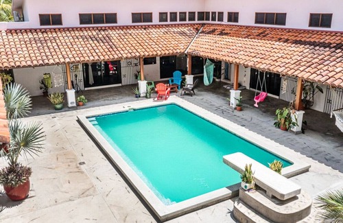 Playa Colorado Maison | Casa Lia Rose - Steps from the Beach!