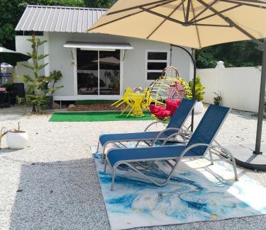 Kota Bharu Chalet De Ski | Casa LiLa Tiny Cabin Stay & Pool Kota Bharu,free wifi,free parking