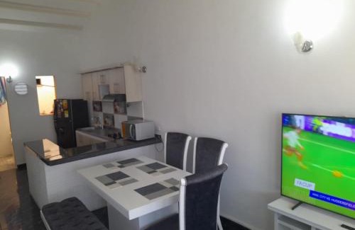 Cartago Maison | Casa limonar