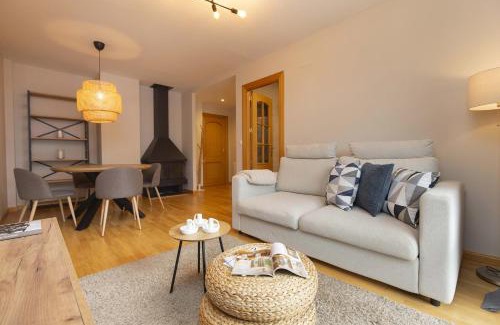 El Pueyo de Jaca Appartement | Casa Lluna by BeValle