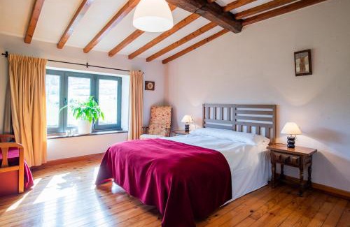 Parres Maison | Casa Longo