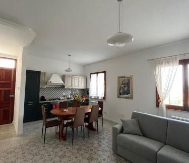 Castelbuono Appartement | Casa LORE