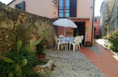 Lavaggiorosso Appartement | CASA LORENZO SULLE COLLINE DI LEVANTO e VICINO ALLE CINQUETERRE LT-0620