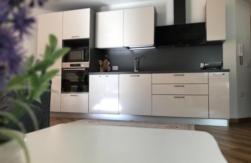 Mezzana Appartement | Casa Luca