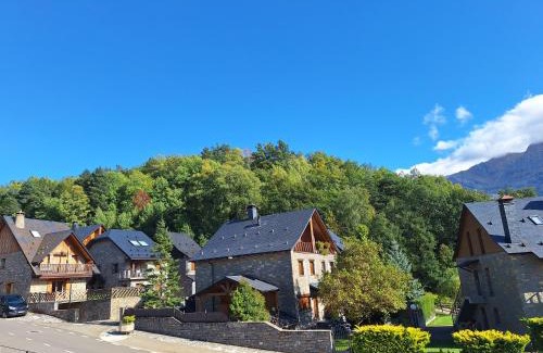 Sallent de Gallego Chalet De Ski | Casa Lucia