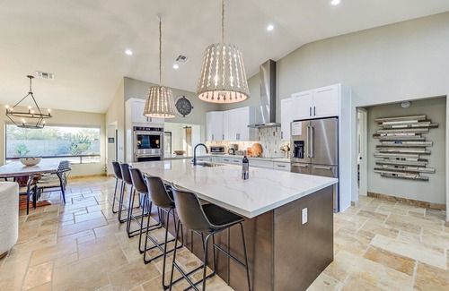 Desert View Village Maison | Casa Luna Spacious home with backyard oasis putting green private pool and hot tub