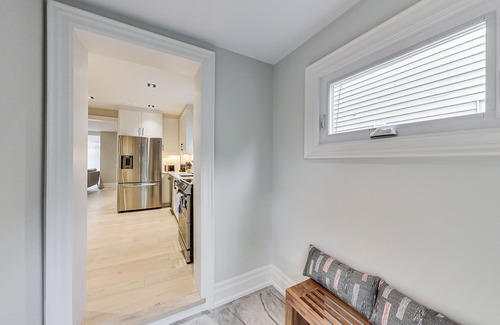Yonge-Eglinton Maison | Casa Luxe On Subway Line!