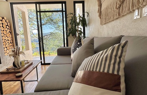 Zacatlan Appartement | Casa Madera 1A Estancia a la orilla del acantilado...Ideal para parejas!
