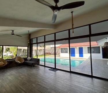 Granjas del Marques Maison | Casa Madera