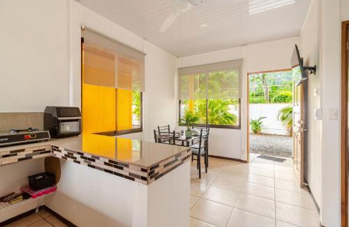 Puerto Viejo de Talamanca Maison | Casa Madrid, Wifi, Camine a la playa