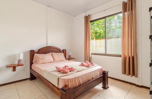 Puerto Viejo de Talamanca Maison | Casa Madrid, Wifi, Camine a la playa