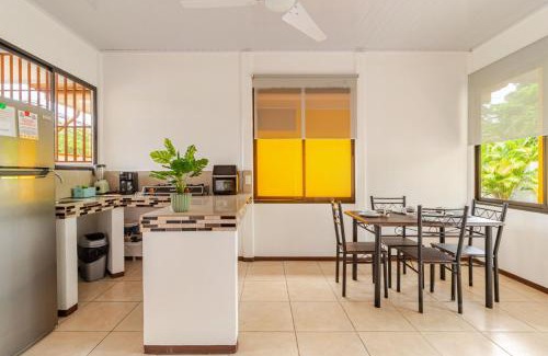 Puerto Viejo de Talamanca Maison | Casa Madrid, Wifi, Camine a la playa