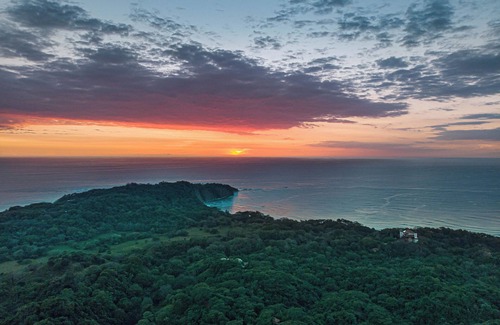 Garza Maison | Casa Manigordos: Private Tropical Oasis – 5 Min Walk to Playa Guiones, Nosara