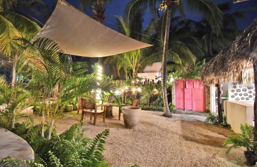 El Cuyo Hôtel | Casa Maria Bonita Hotel & Restaurant El Cuyo by Spot Rentals