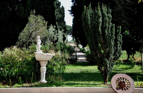 San Martino in Pensilis Maison | Casa Colonna, 18th century masseria surrounded by olive groves