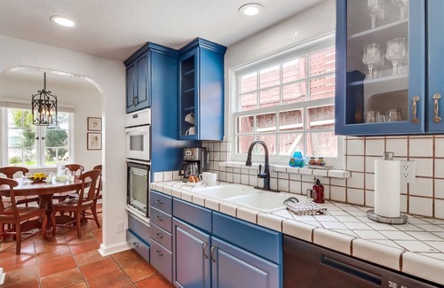 Old Town Maison | Casa Mariposa |3BR Charming Old Town Home +Hot Tub