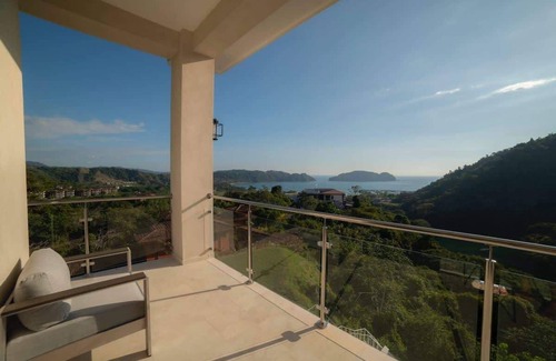Jaco Maison | Casa Maverick. New 2024 Los Suenos Resort Private Pool Ocean View 7BR Sleeps 20