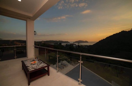 Jaco Maison | Casa Maverick. New 2024 Los Suenos Resort Private Pool Ocean View 7BR Sleeps 20