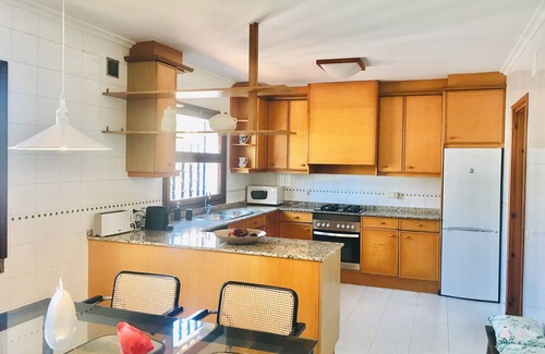 El Roc de Sant Gaieta Chalet De Ski | CASA MEDITERRÁNEA CON GRAN JARDÍN Y PISCINA A 500m DE LA PLAYA