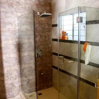Las Pinas Maison | Casa Meyer's BF Homes International House for rent with pool and Jacuzzi