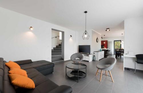 Trget Maison | Casa Mia near the sea with a stunning view