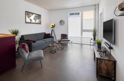 Langenthal Appartement | Casa Milla, Apartment Wuhr - Zentrales Loft am Fluss inklusive Parkplatz