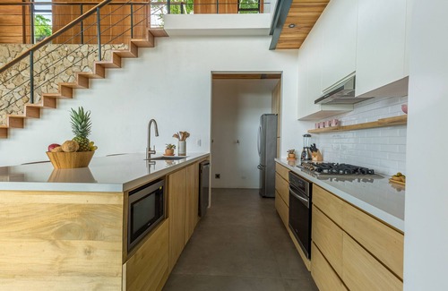 Carmen Villa | Casa Mirame - Beautiful Ocean View Villa in the heart of Santa Teresa