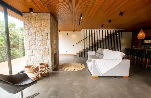 Praia do Rosa Maison | Casa moderna prox ao centro na Praia do Rosa SC