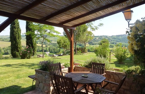 Montecarotto Appartement | Casa Montale, 4/5 Cantina, maison de campagne typique, gr. Piscine, isolé, vue panoramique