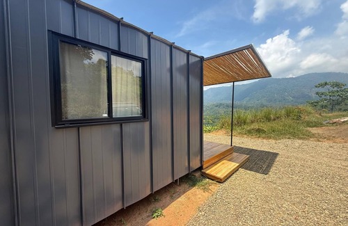 Canton Perez Zeledon Appartement | Casa Morpho, Modern Studio with Unique Waterfall Views