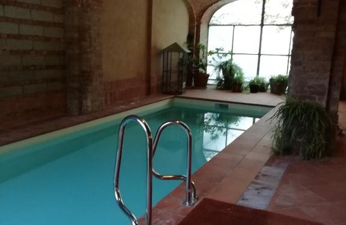 Moncalvo Villa | CASA MOZART - piscina interna giardino wifi eventi
