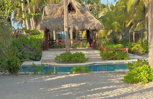 Barra Vieja Villa | "CASA PLAYA ENCANTADA" ACAPULCO ¡¡¡...COMO EN CASA...PERO, CON PLAYA...!!!