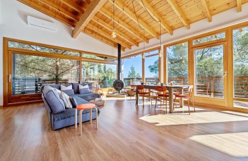 Montreal Maison | Casa nórdica en el bosque con vistas al mar