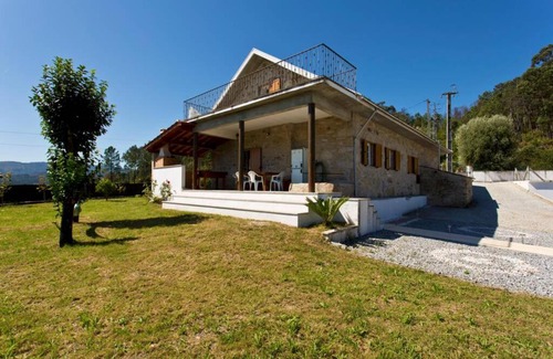 Vale de Cambra Maison | CASA NA ALDEIA / HOUSE IN VILLAGE