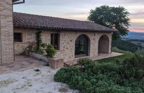 San Terenziano Maison | Casa nella campagna Umbra
