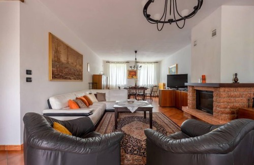 Ferrere Maison | Maison Casa Nocciola à Ferrere - 11 personnes, 5 chambres