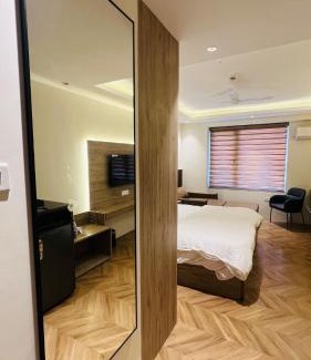 Jaypee Greens Appartement | Casa Nova Luxury Studio and Prime Location