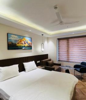 Jaypee Greens Appartement | Casa Nova Luxury Studio and Prime Location