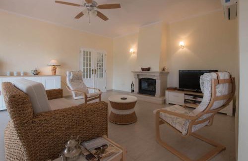 Barrocal Villa | Casa Novo Horizonte by Portucasa