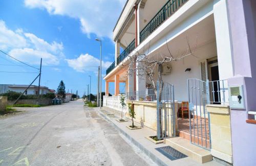 Torre Colimena Maison | Casa Nzinu a soli 170 mt dal mare di Torre Colimena