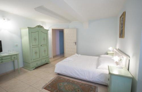 Marezige Lit Et Petit-Déjeuner | Casa Oasa - Boutique rooms, Gourmet Pizza & Cocktail Bar