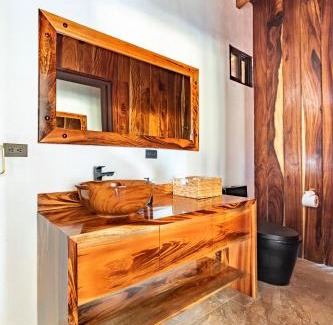 Pacuare Reserve Cabine | Casa Ocaso, vistas espectaculares y jacuzzi para relajarte