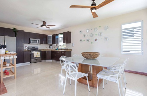 Hato Abajo Maison | Casa Ocean Breeze * BONUS Salon avec table de billard