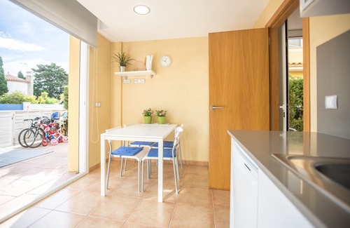 Miami Platja Appartement | Ocean House, à 50 mètres de la plage. Piscine, WIFI, A / C. 5 'Cambrils