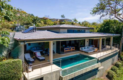 Dominicalito Villa | Casa Ola Vista - by Pura Villas