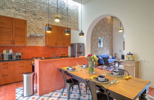 Barrio de Santiago Maison | Casa Osito - Santiago Architectural Masterpiece